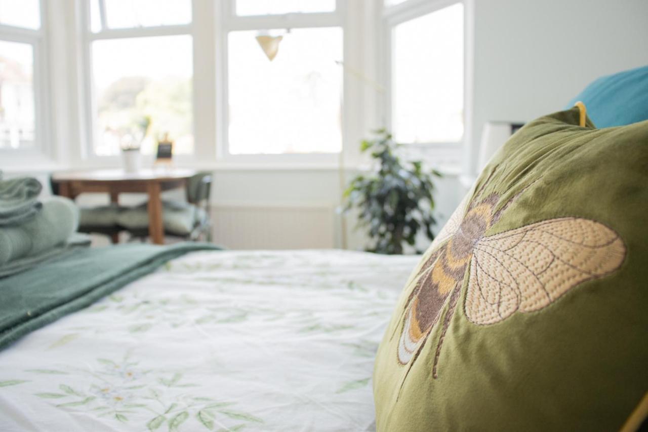B'S Place Guest House Пейнтън Екстериор снимка
