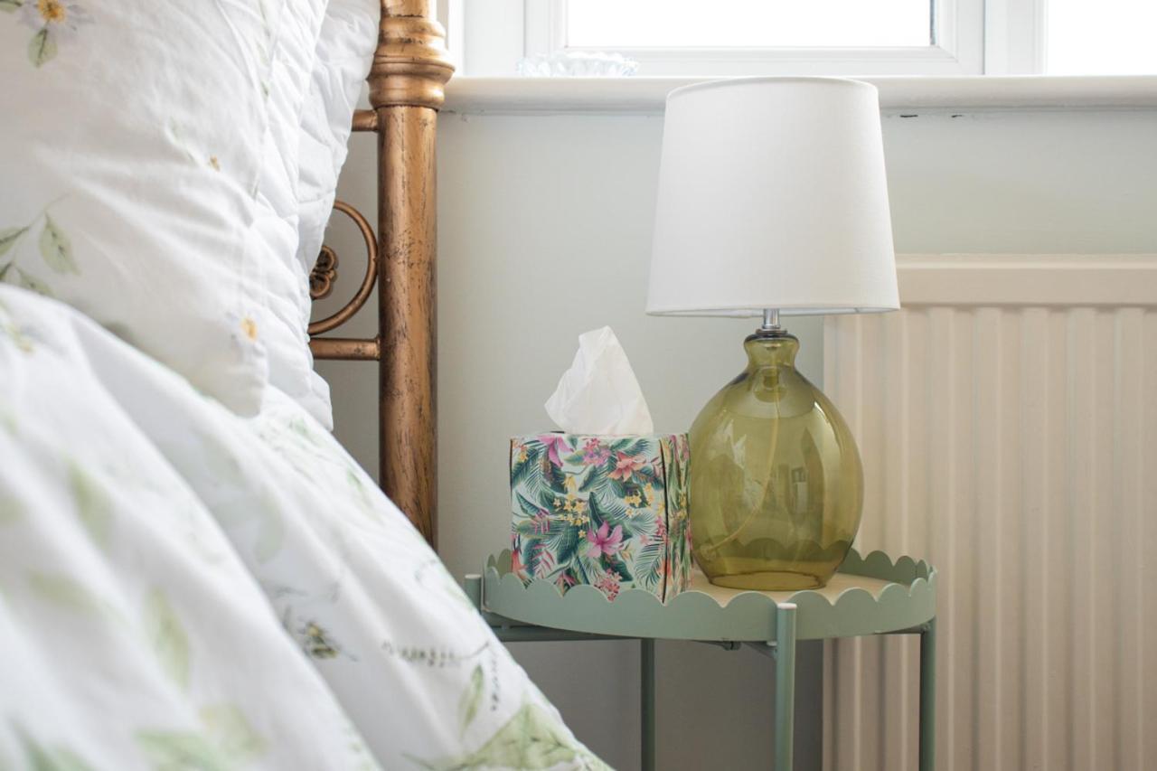 B'S Place Guest House Пейнтън Екстериор снимка
