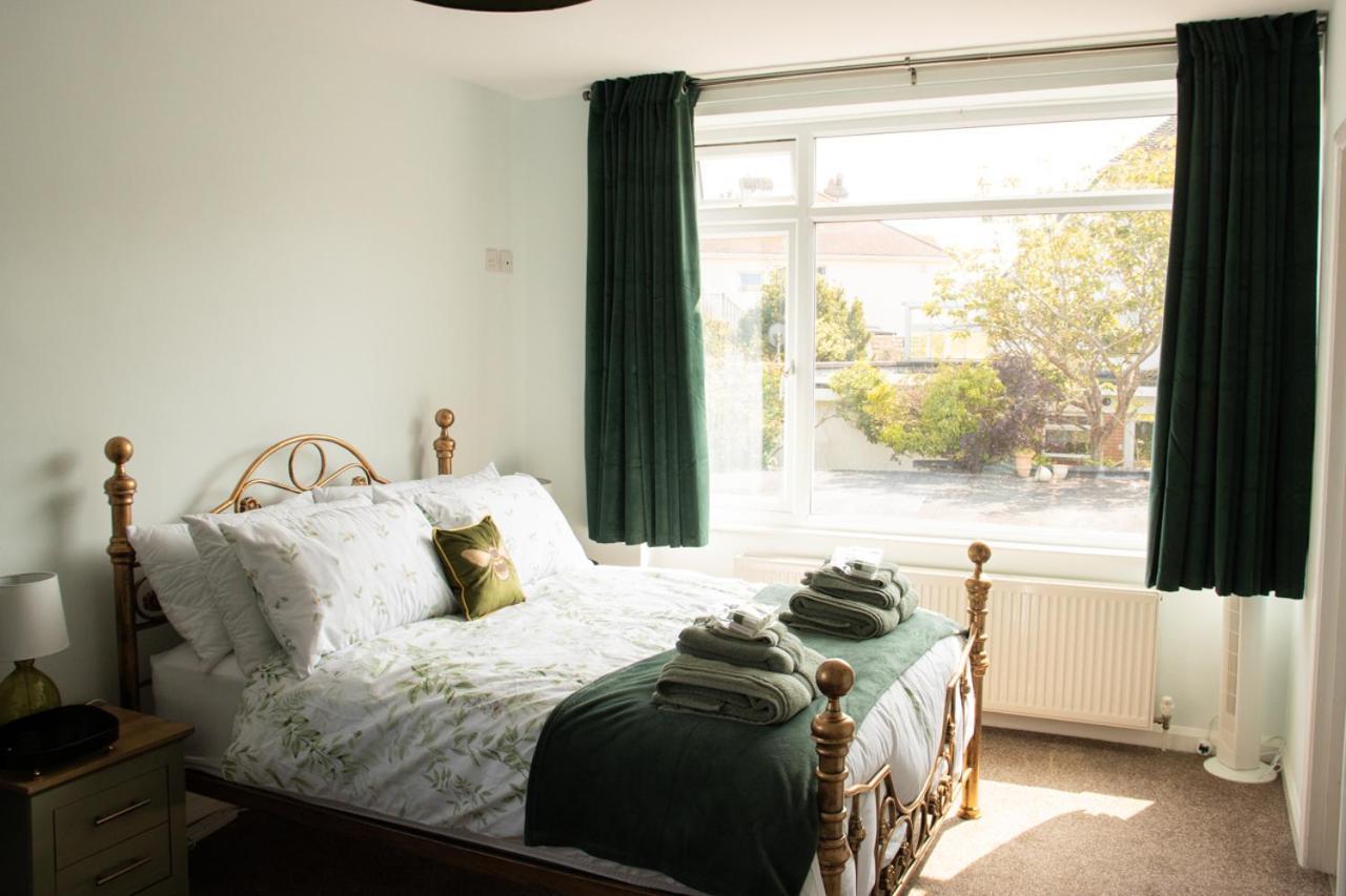 B'S Place Guest House Пейнтън Екстериор снимка